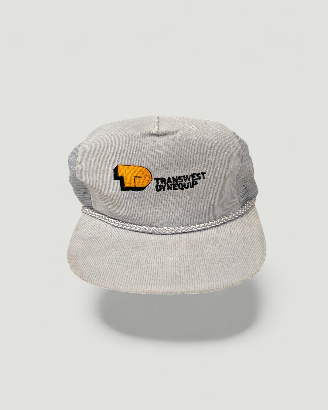 KABURU vintage『TRANSWEST DYNEQUIP』グレーのコーデュロイトラッカー。黄色いDのロゴ刺繍